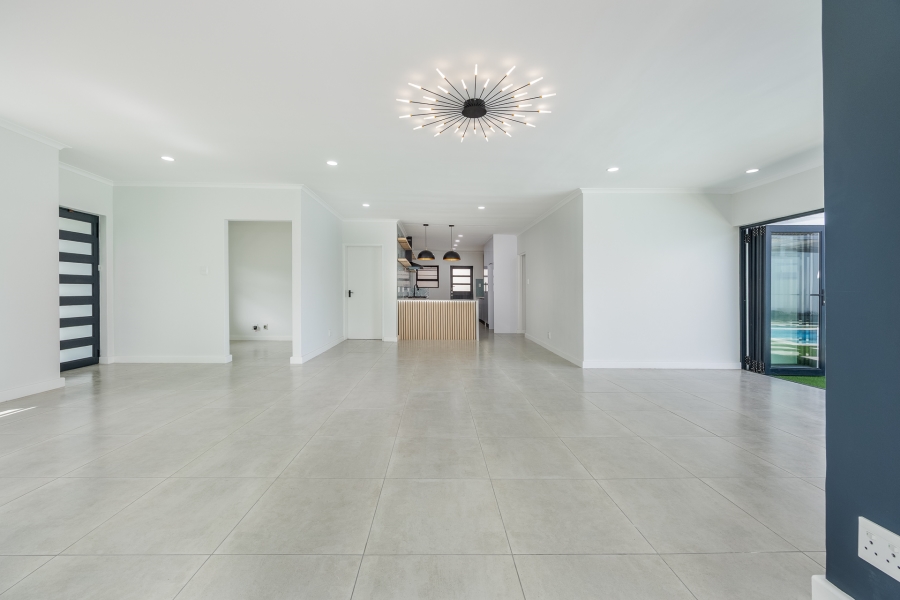 4 Bedroom Property for Sale in Haasendal Western Cape